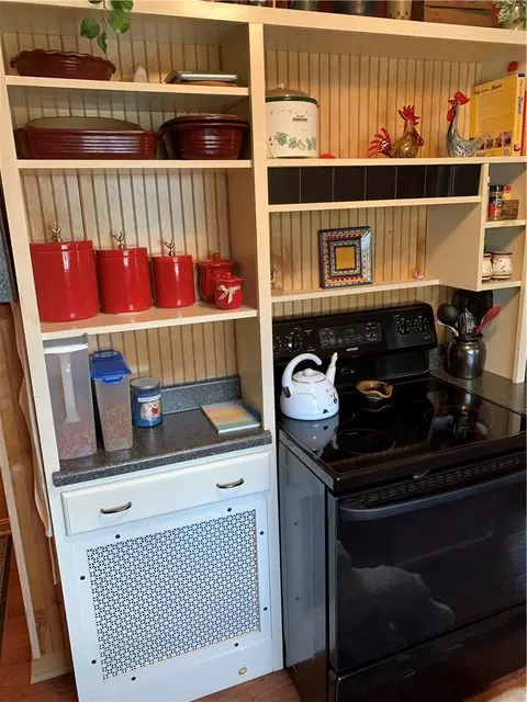 854 E Main St, Corry, PA 16407 photo 5