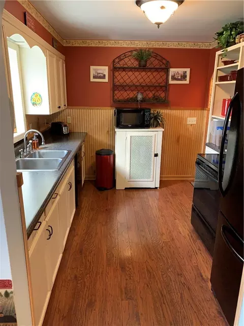 854 E Main St, Corry, PA 16407 photo 6