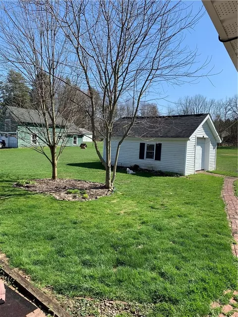 854 E Main St, Corry, PA 16407 photo 23