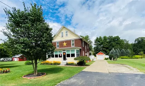 1025 E Main St, Corry, PA 16407 photo 2