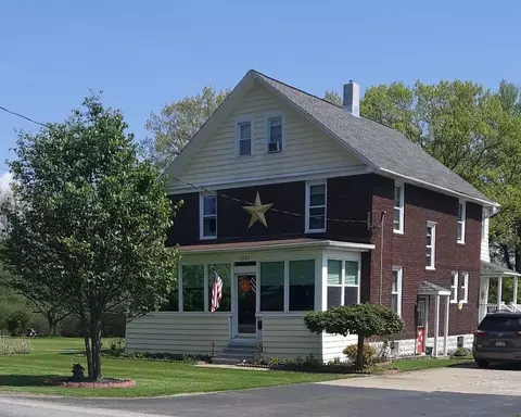 1025 E Main St, Corry, PA 16407 photo 1