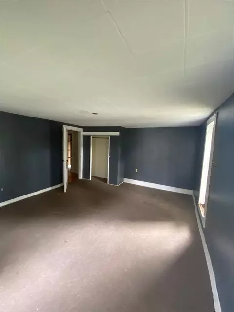 446 Phillips St, Warren, PA 16365 photo 5