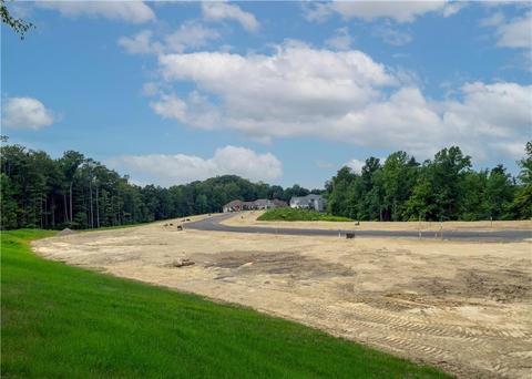 5933 Mystic Ridge Dr, Millcreek, PA 16506