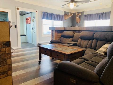513 Wright St, Corry, PA 16407 photo 3