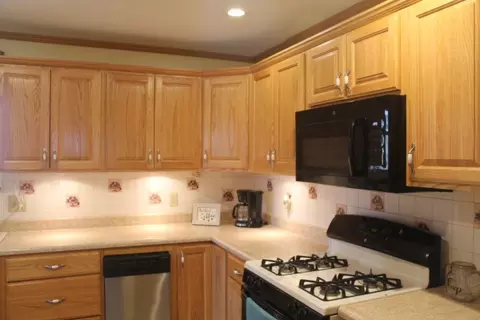 20 Maple St, Warren, PA 16365 photo 3