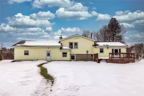 680 Wright St, Corry, PA 16407 photo 3