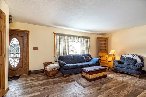 680 Wright St, Corry, PA 16407 photo 6