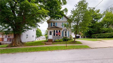 53 E Pleasant St, Corry, PA 16407 photo 2