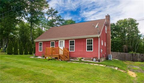 8289 E Johnson Rd, Erie, PA 16509 photo 2