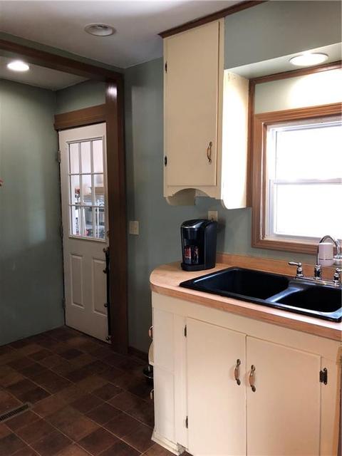 8289 E Johnson Rd, Erie, PA 16509 photo 9