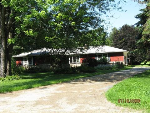 571 Hatch St, Corry, PA 16407 photo 1