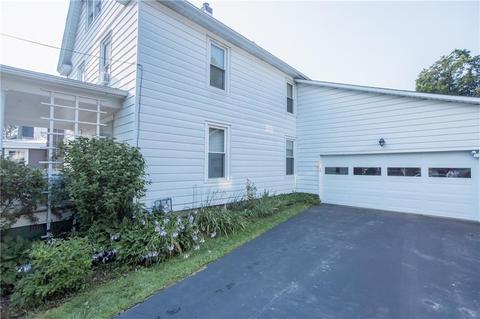 118 E Frederick St, Corry, PA 16407 photo 2