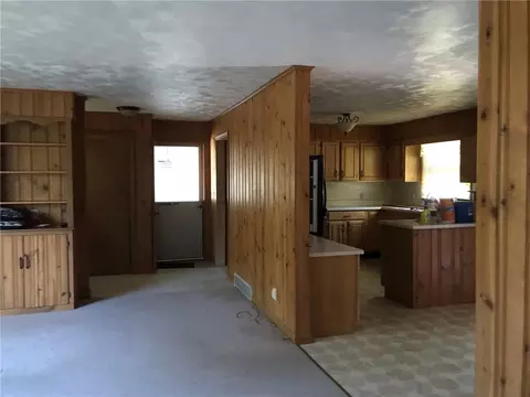 636 Wright St, Corry, PA 16407 photo 4