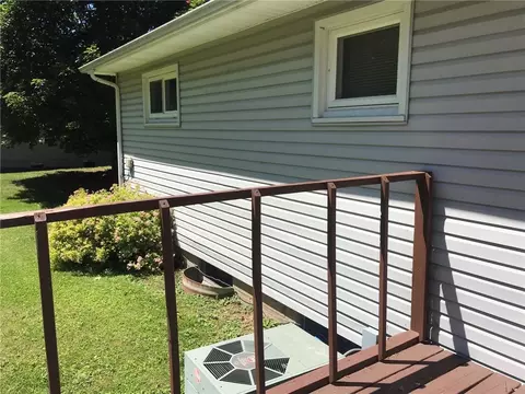 636 Wright St, Corry, PA 16407 photo 12