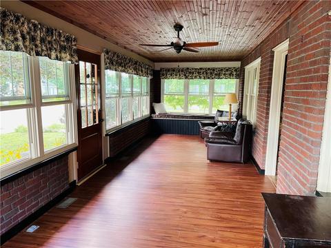 534 Wright St, Corry, PA 16407 photo 5