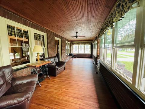 534 Wright St, Corry, PA 16407 photo 6