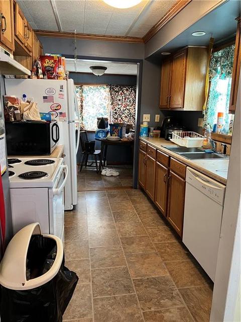 240 Nathaniel Ln, Irvine, PA 16329 photo 13
