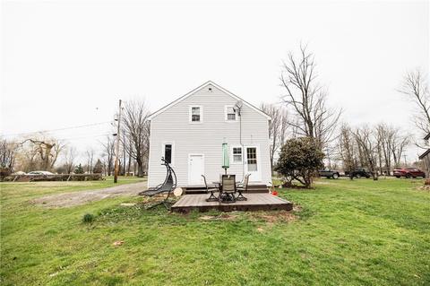 916 E 6th Ext St, Corry, PA 16407 photo 2