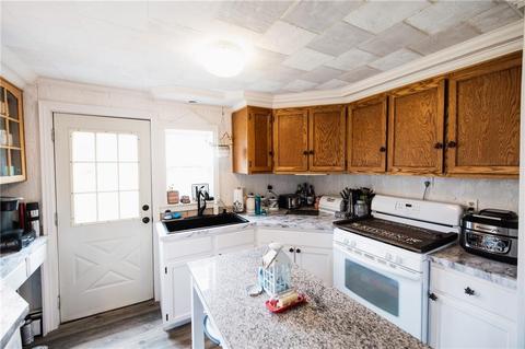 916 E 6th Ext St, Corry, PA 16407 photo 8