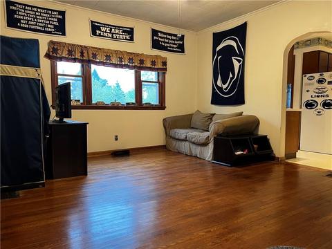 418 Spring St, Corry, PA 16407 photo 6