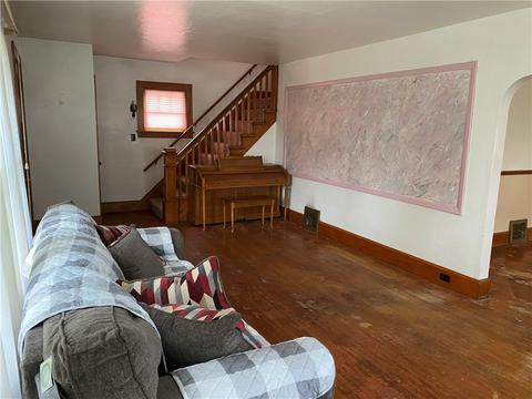 311 Wright St, Corry, PA 16407 photo 8