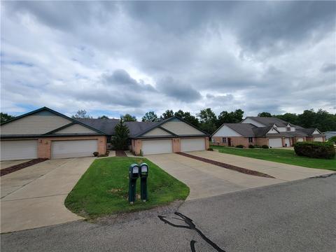 120 Pennsylvania Ave, Seneca, PA 16346
