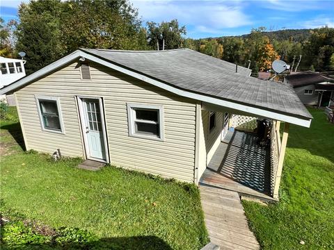 23026 State Highway 285 Hwy, Cochranton, PA 16314