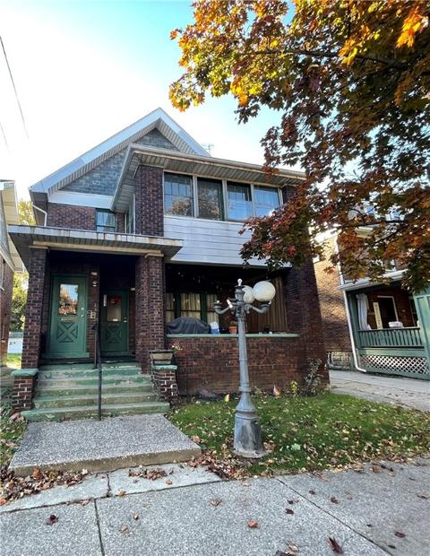 909 W 9th St, Erie, PA 16502