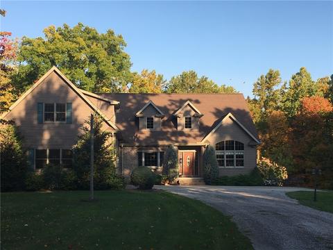 8580 Orr Rd, Girard, PA 16417