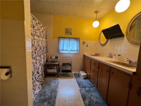 312 E Smith St, Corry, PA 16407 photo 9