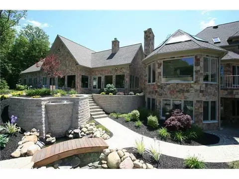 6300 Echo Hill Ln, Millcreek, PA 16415