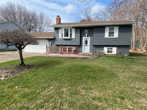 3852 Hereford Rd, Erie, PA 16510