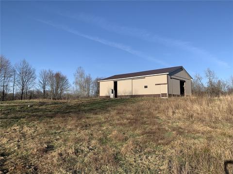 18544 Wright Rd, Centerville, PA 16404 photo 5