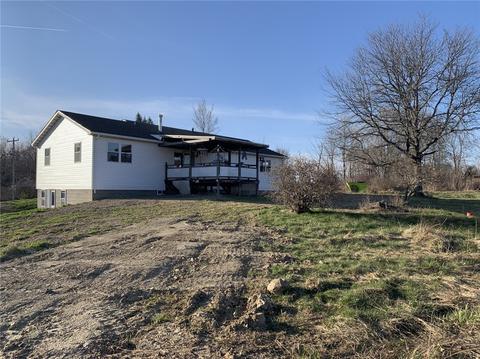 18544 Wright Rd, Centerville, PA 16404 photo 4