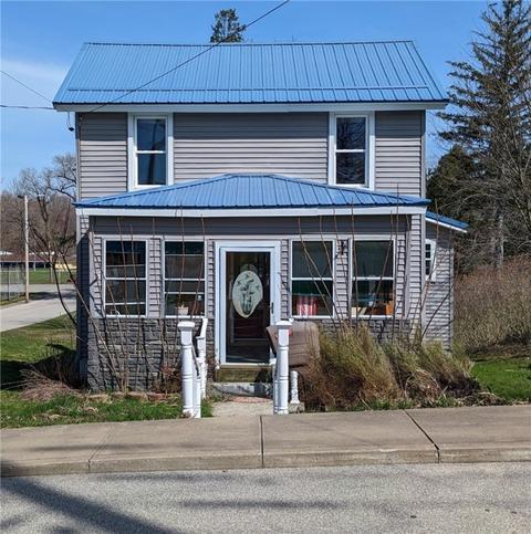 39 W Pearl St, Albion, PA 16401