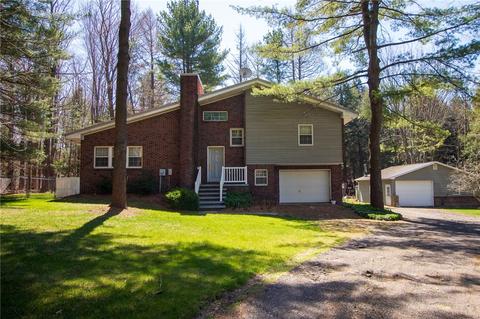 9735 Prindle Rd, North East, PA 16428