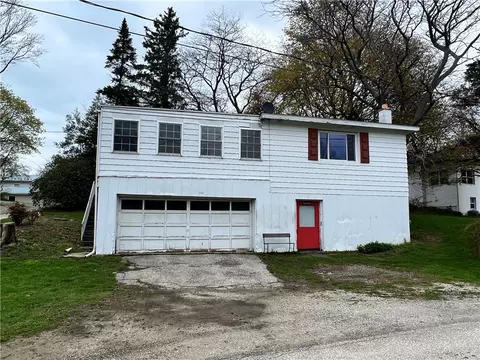 155 Hidden Ln, North East, PA 16428
