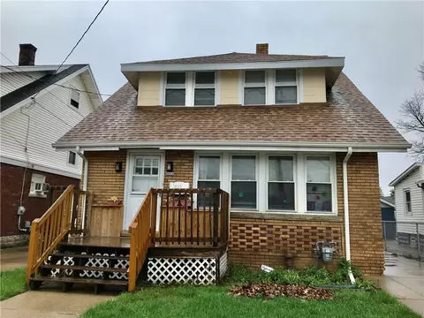 3622 Maple St, Erie, PA 16508