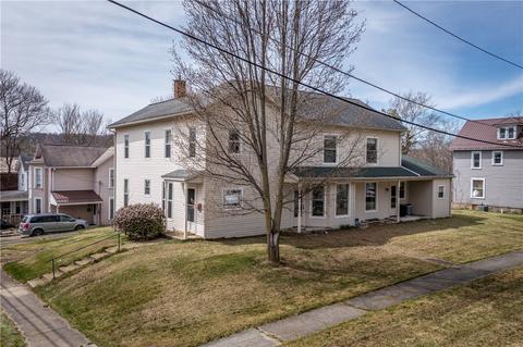 32 Penn Ave, Greenville, PA 16125