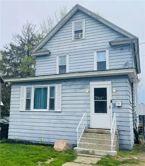 743 E Main St, Corry, PA 16407