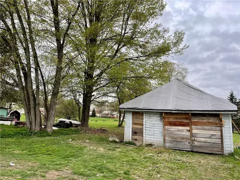 743 E Main St, Corry, PA 16407 photo 18