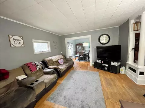 743 E Main St, Corry, PA 16407 photo 4