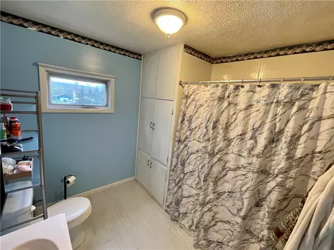 743 E Main St, Corry, PA 16407 photo 12