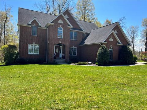 6025 Mill Stone Dr, Fairview, PA 16415