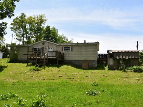31410 First St, Cambridge Springs, PA 16403