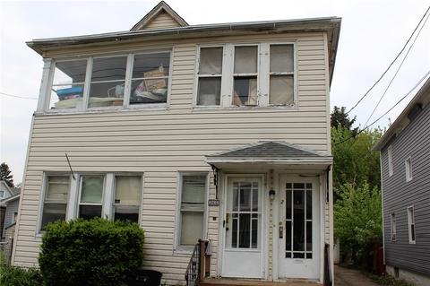 2412 Pennsylvania Ave, Erie, PA 16503