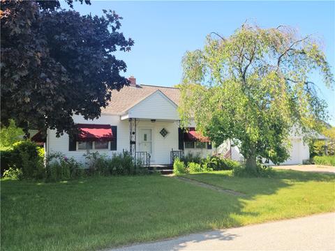 1227 Oregon Ave, Erie, PA 16505