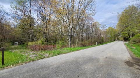 19202 E Cole Rd, Meadville, PA 16335