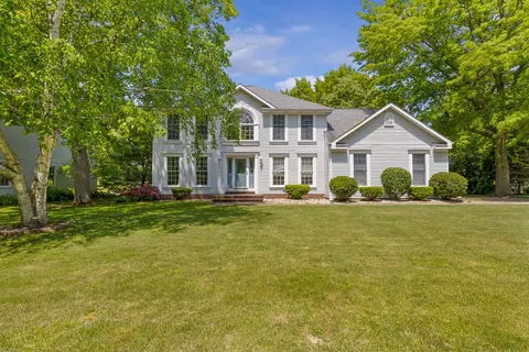 6424 Downhill Dr, Erie, PA 16505