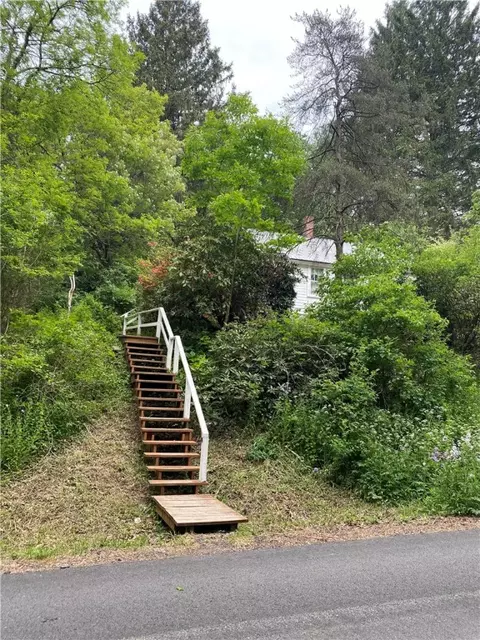 11568 Pettis Rd, Meadville, PA 16335